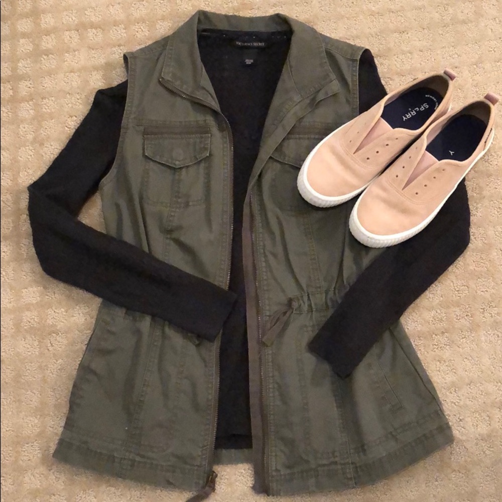 Gorgeous Victoria’s Secret Sweater